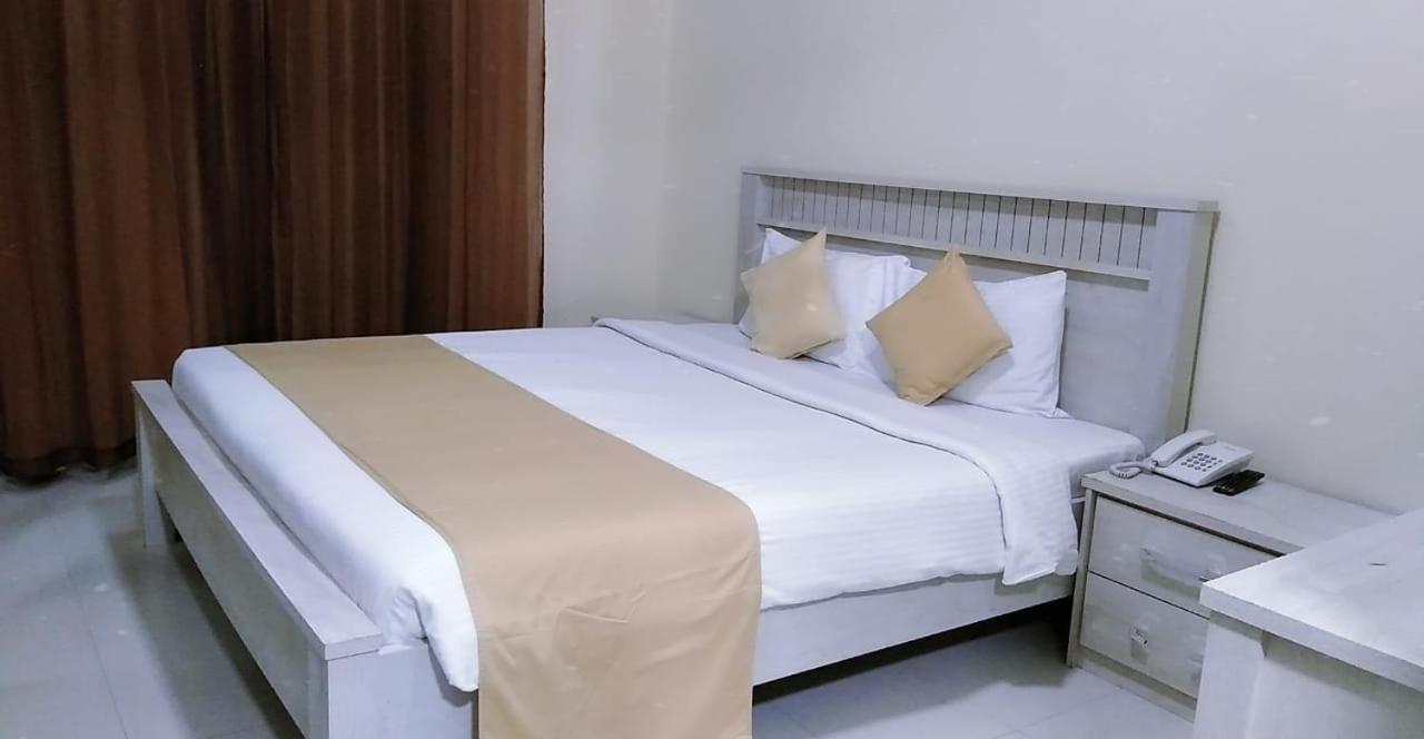 Al Khaleej Plaza Furnished Apartments Llc Аджман Экстерьер фото