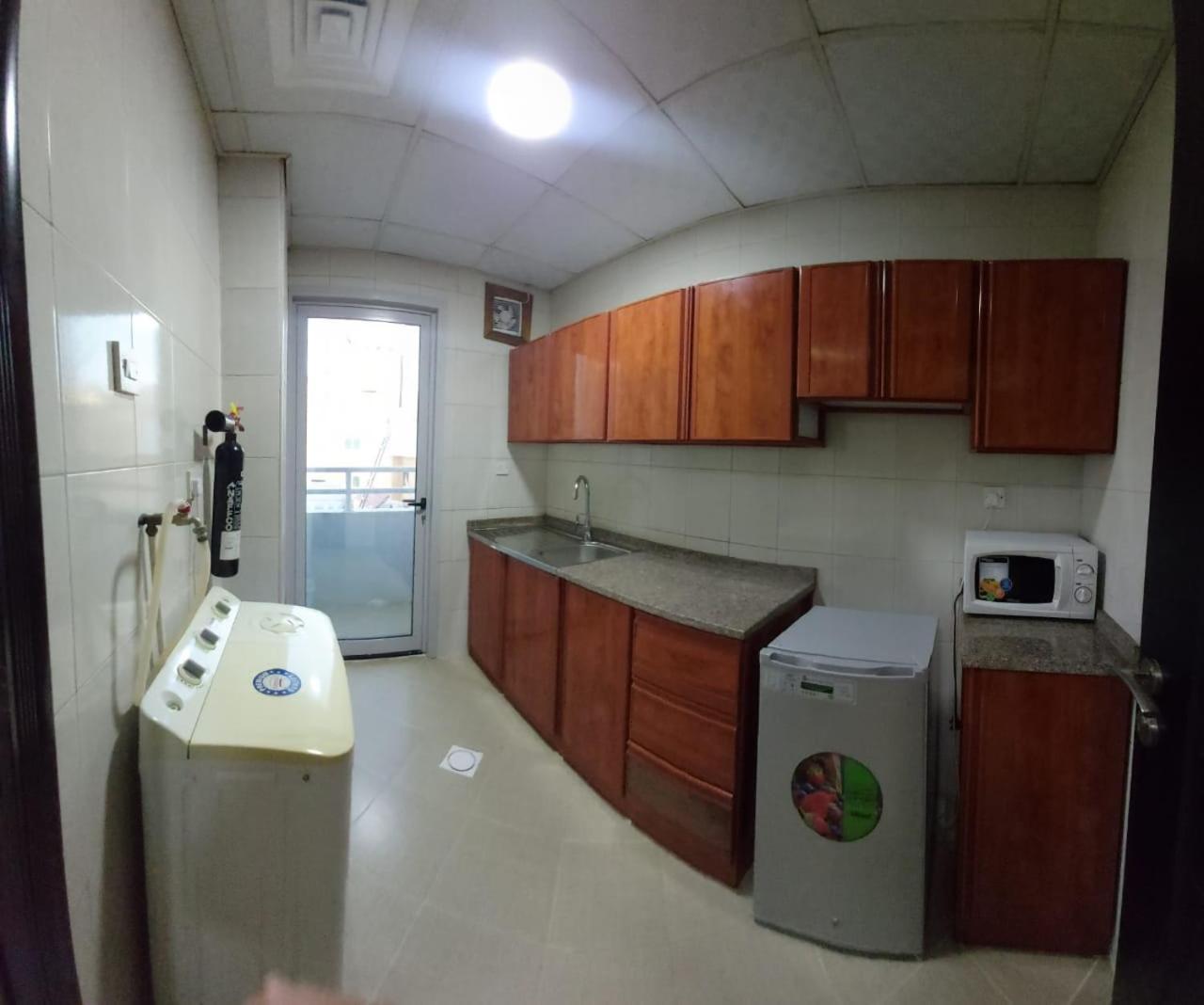 Al Khaleej Plaza Furnished Apartments Llc Аджман Экстерьер фото